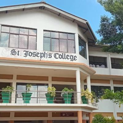 පාසල් දළ විශ්ලේශණය 